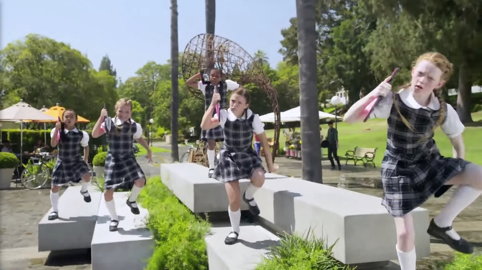 Krumping Surface Girls