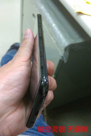Galaxy S8 USB-C port and headphone jack