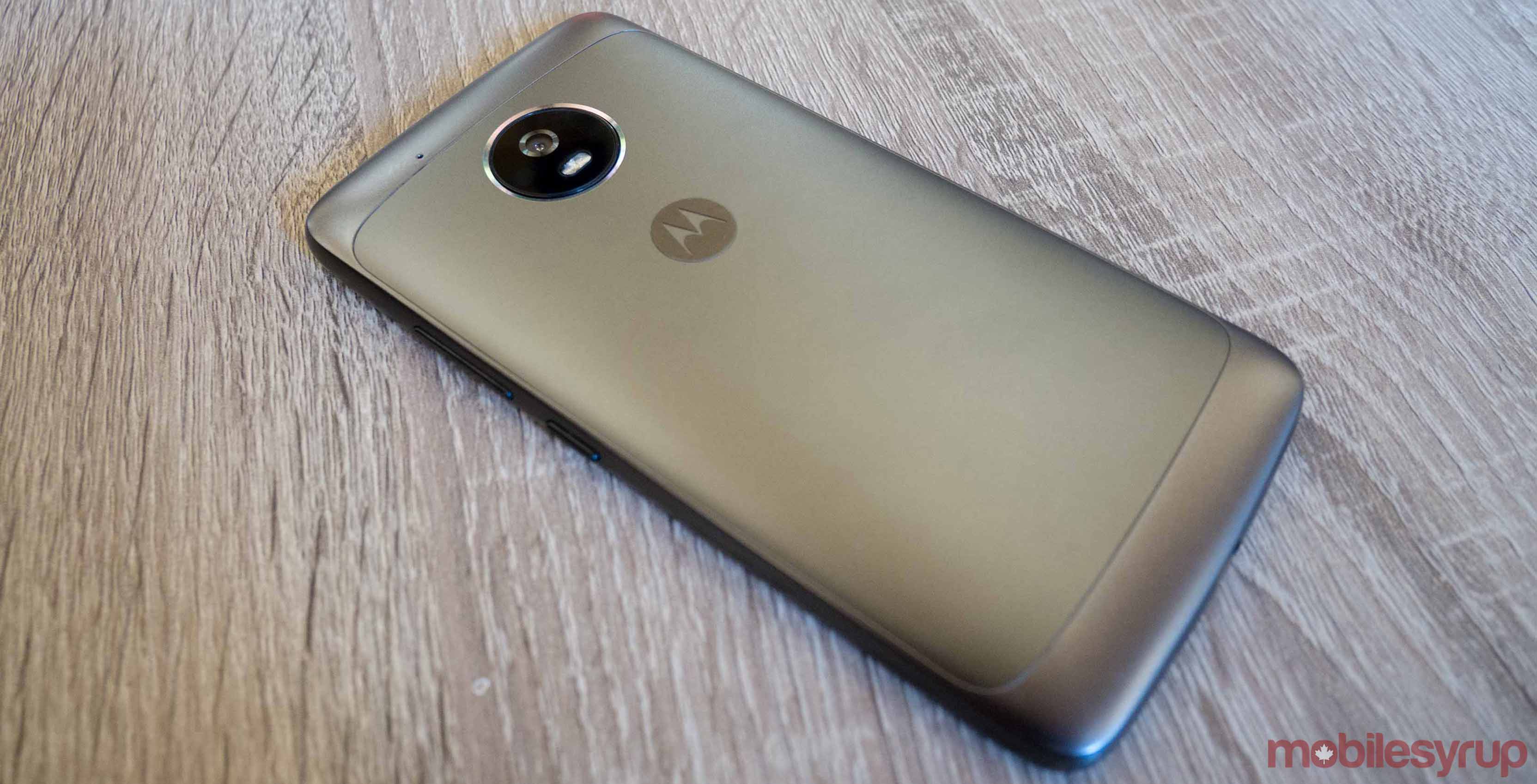 Moto G5 smartphone