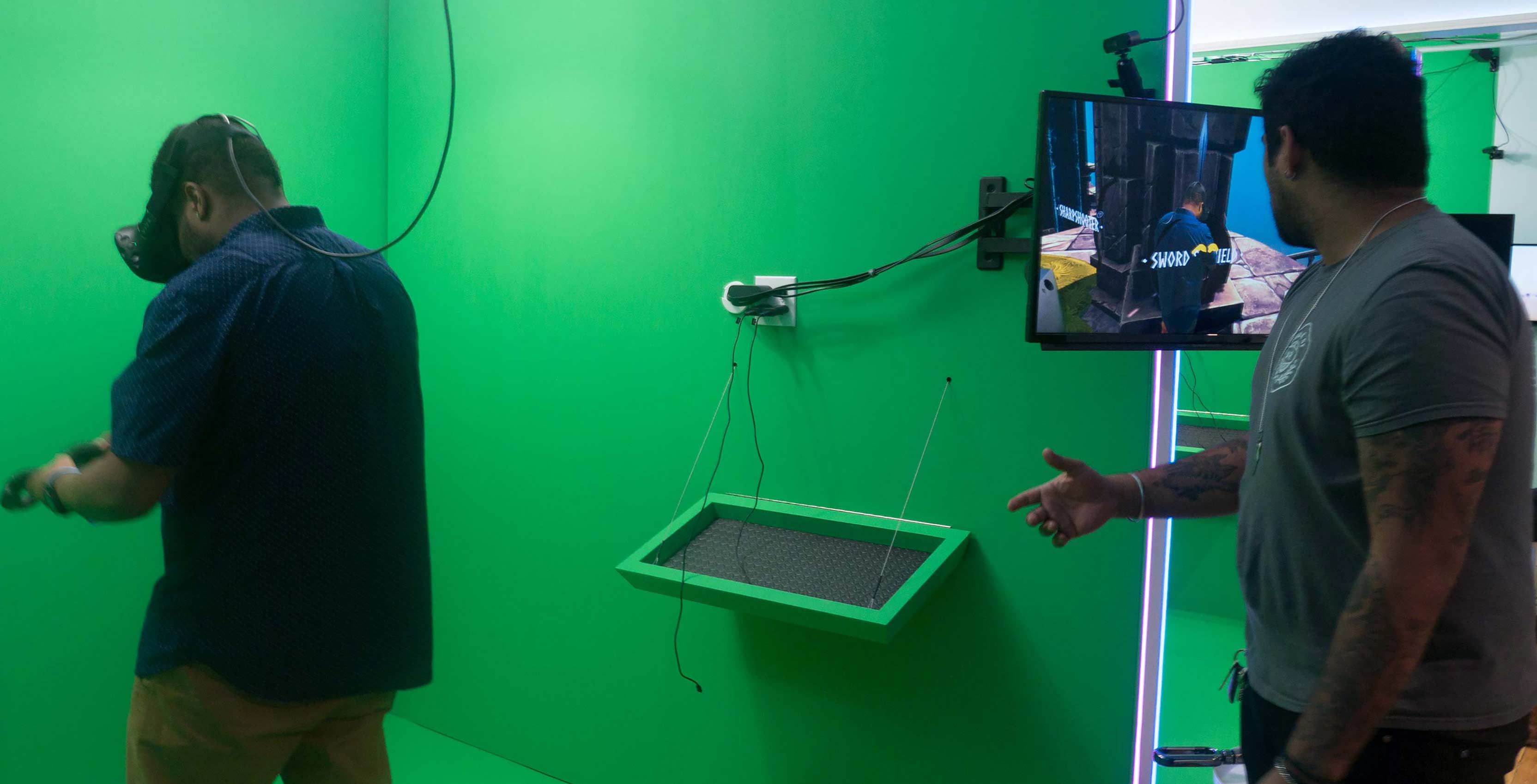 House of VR chamber with TV