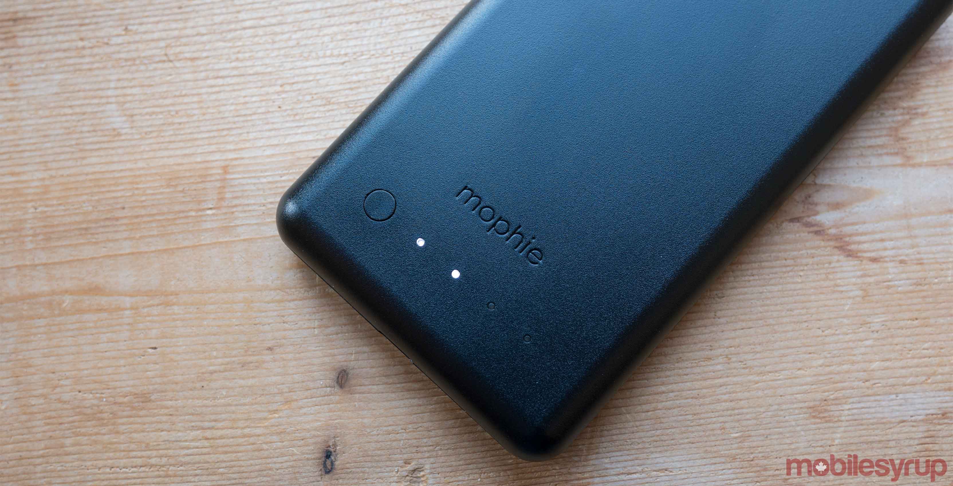 mophie-charger-iphone-7-header