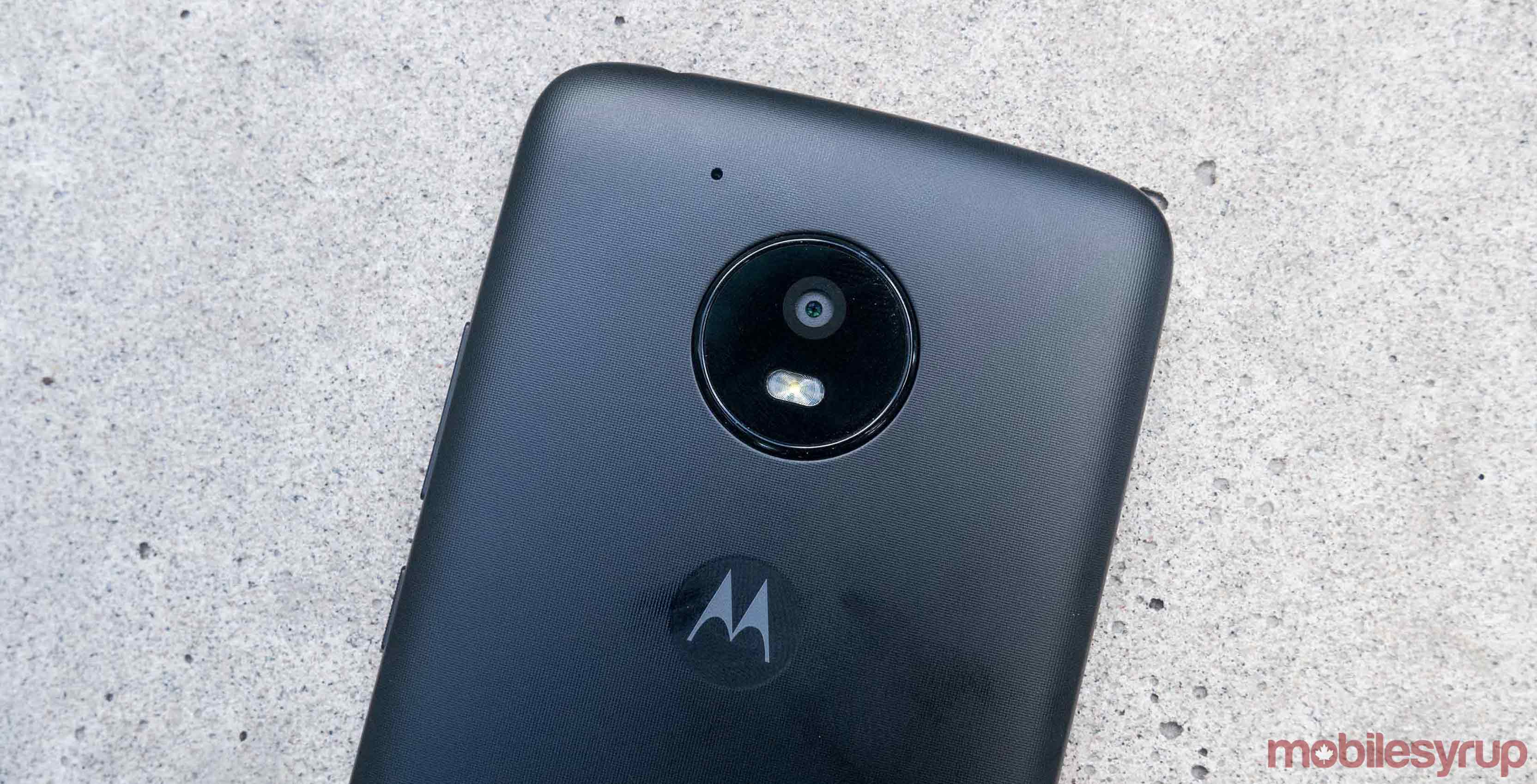 Moto e4 smartphone