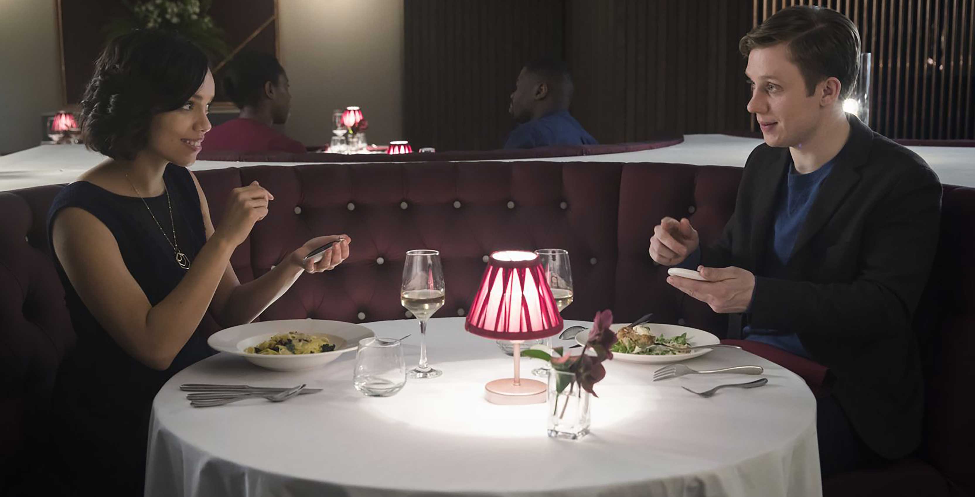 Netflix Hang the DJ episode