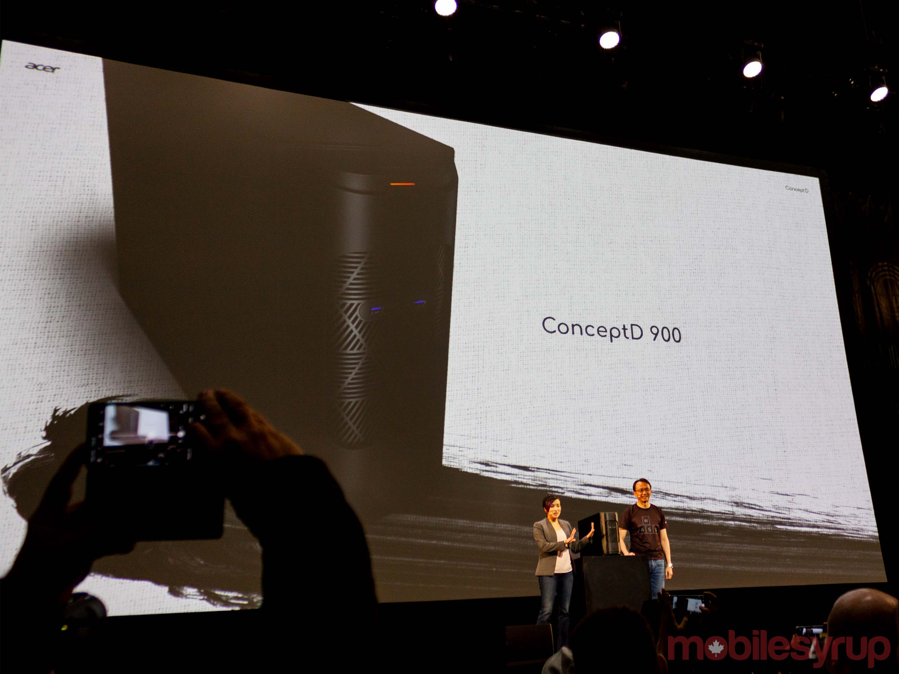 ConceptD 900