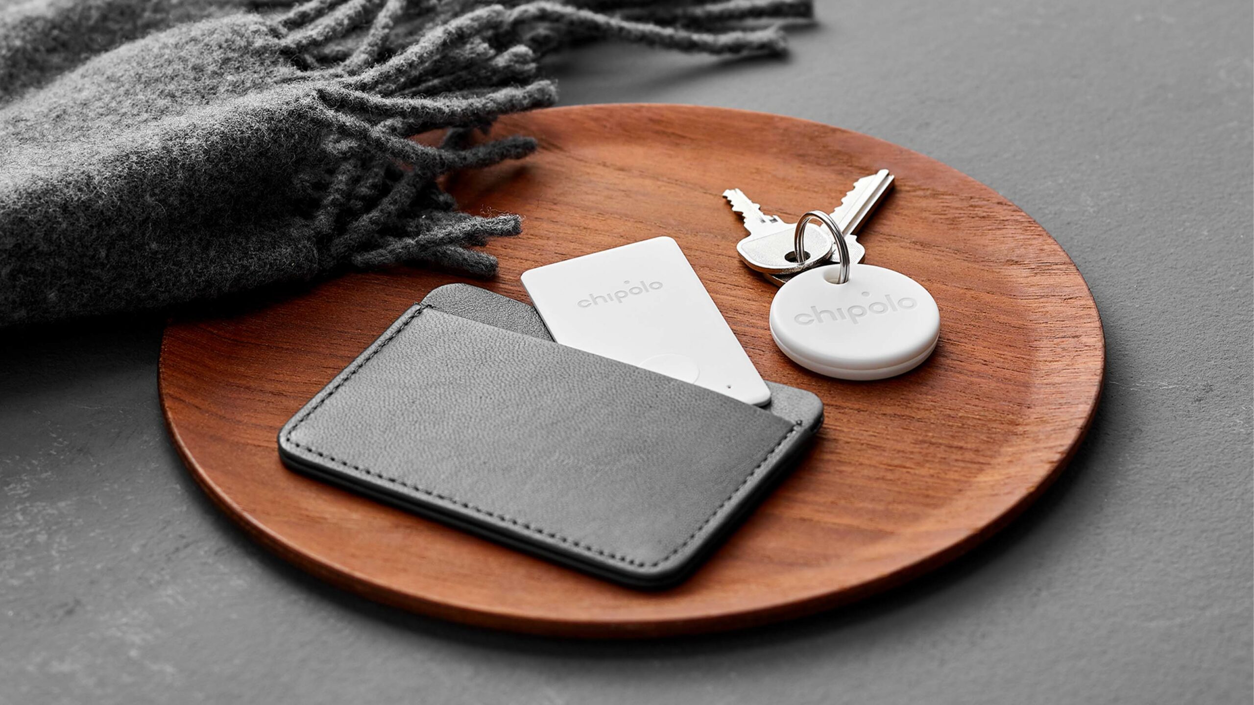 Chipolo One and Card trackers