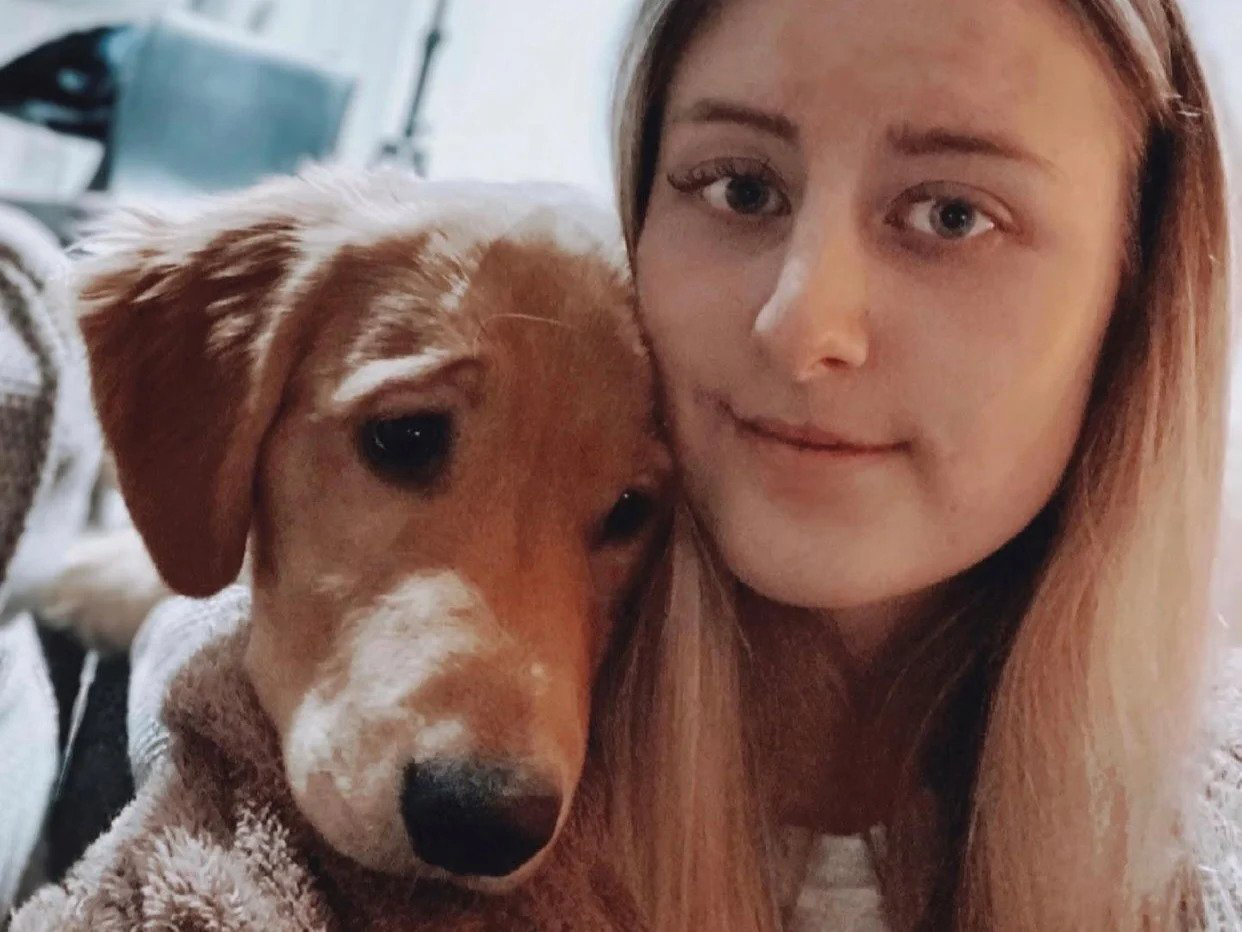 Dog swallow's AirPods 