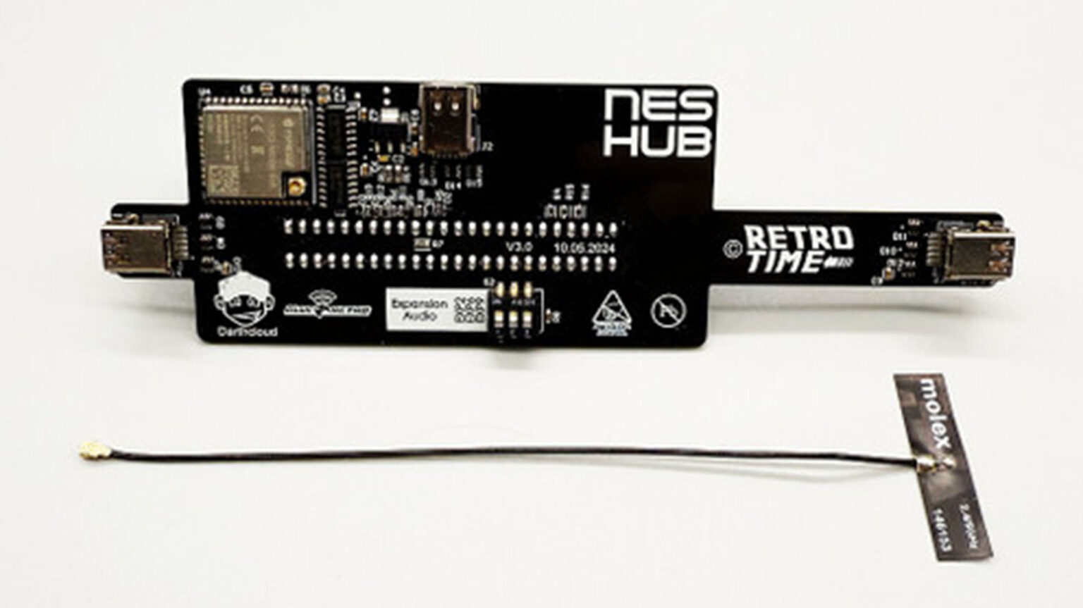 Simple mod brings Bluetooth to nearly 40-year-old NES consoles