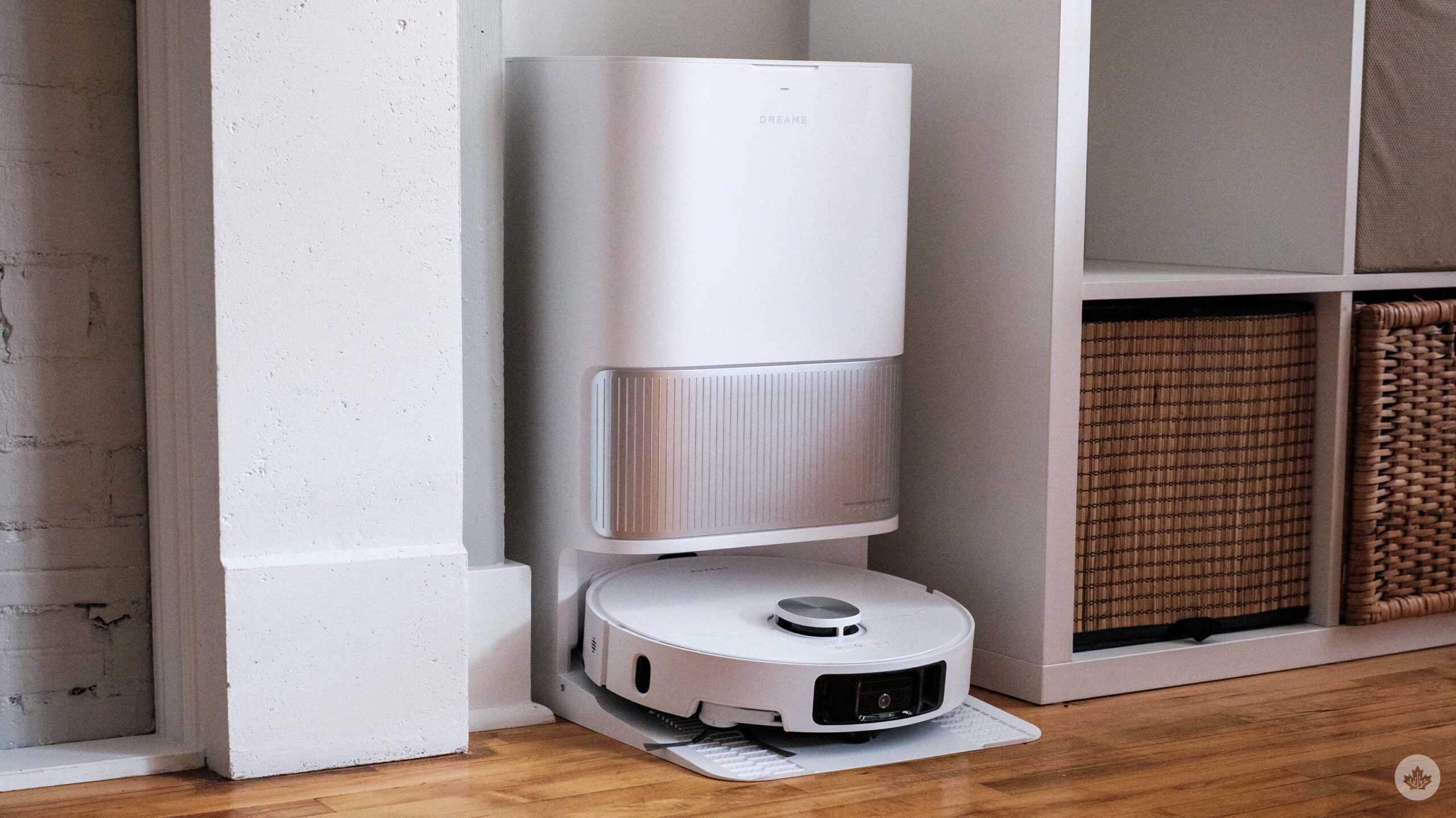 Dreame L40s Ultra robot at its dock