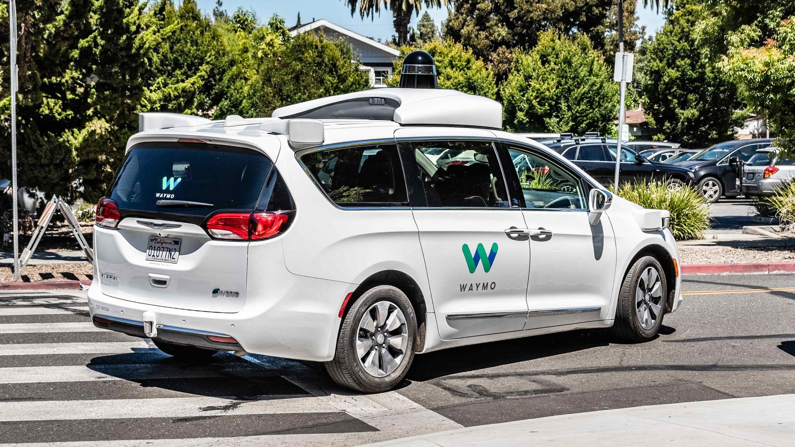 Toronto looking into allowing Waymo self-driving taxis