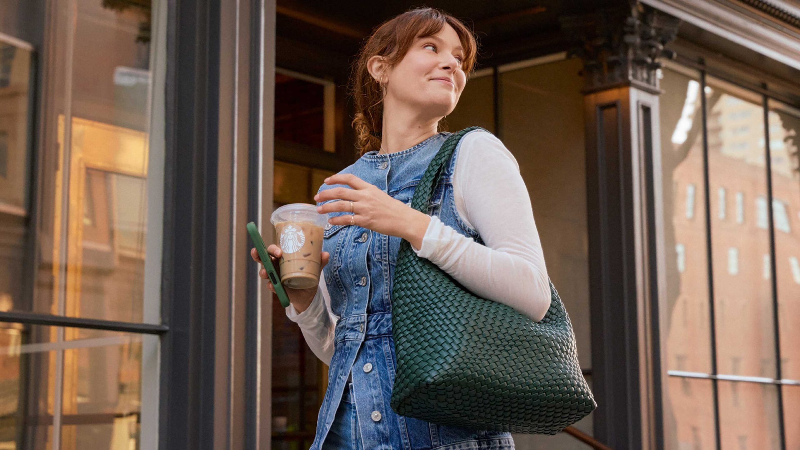 Starbucks Canada to overhaul rewards program in March