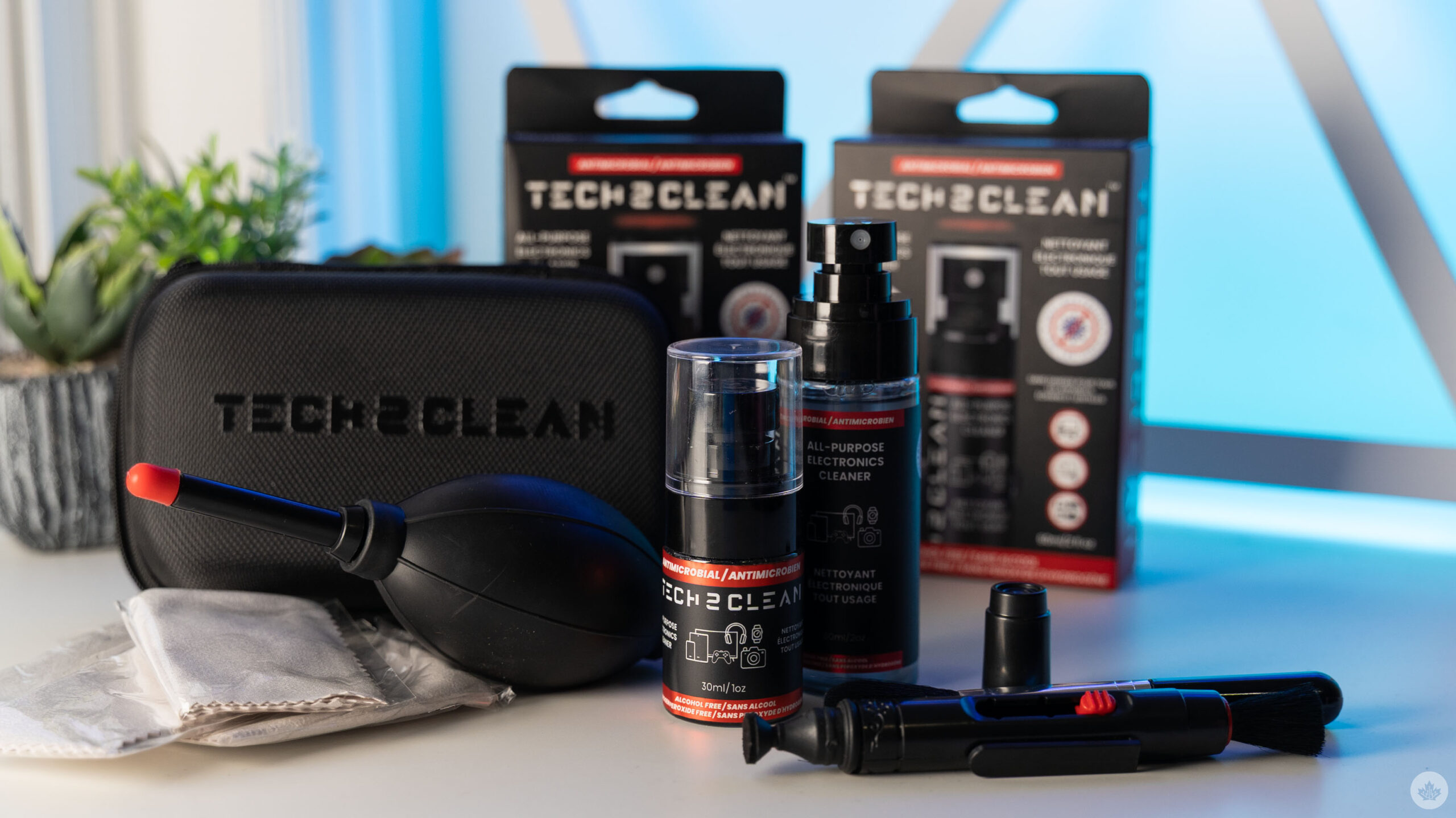 My tech has never been cleaner thanks to this Canadian cleaning solution