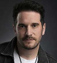 Nick Apostolides headshot