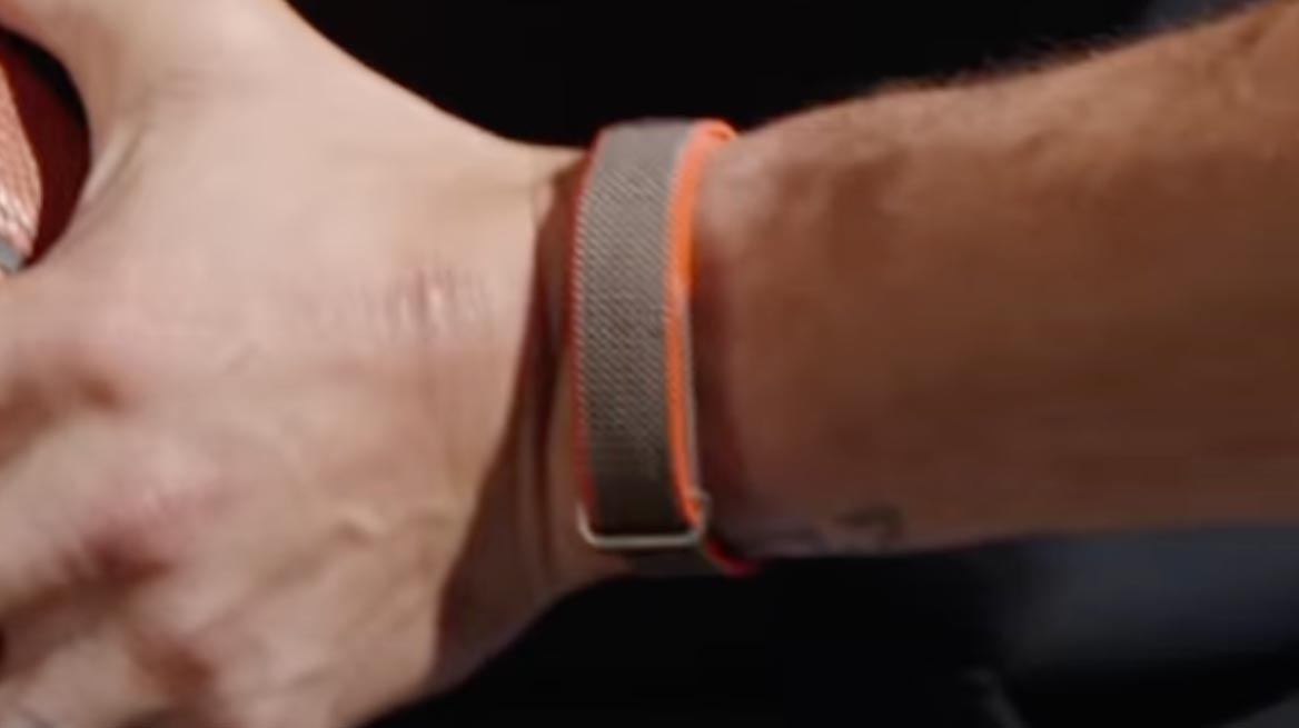Google's Fitbit Air screenless wearable teased