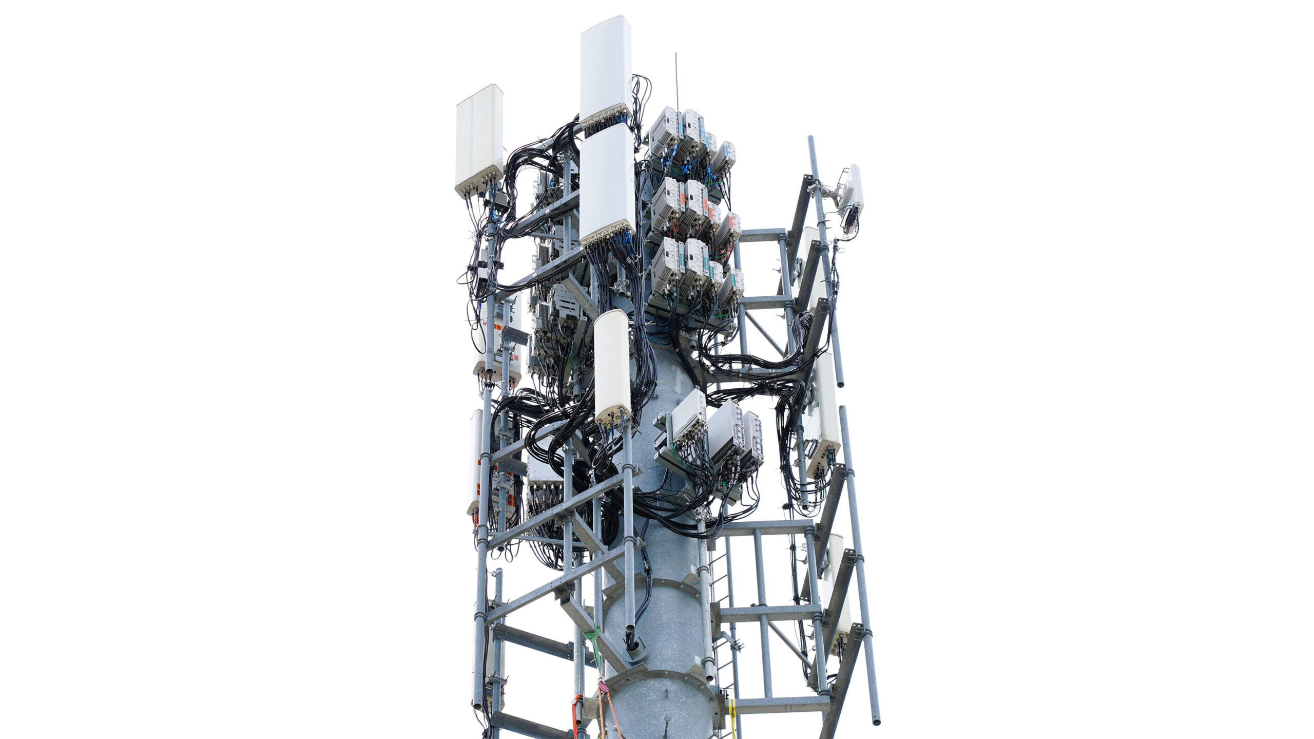 Bell 5G tower in Toronto.